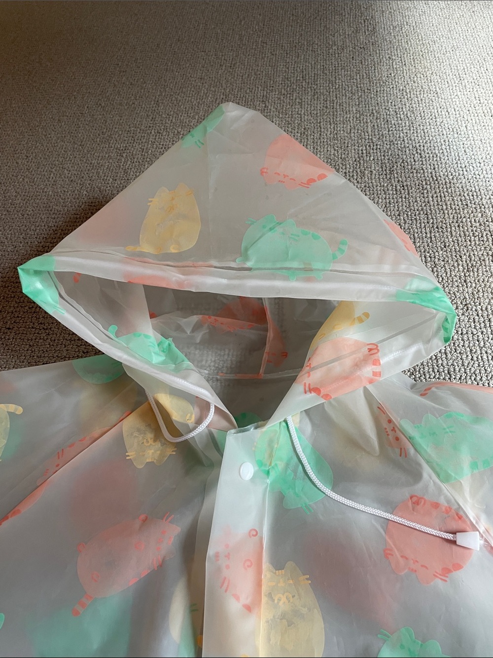 Pusheen Transparent Raincoat with Pastel Pusheen Print (Green, Pink, Yellow) - Picture 4 of 7
